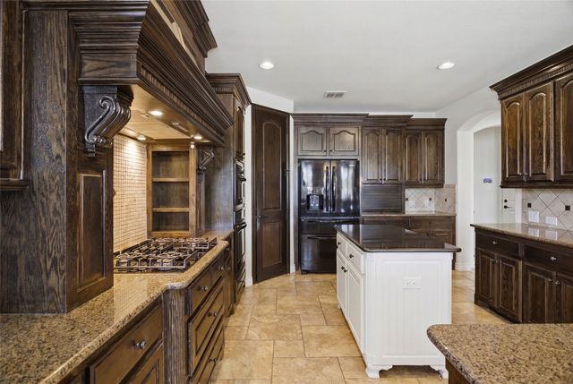 6517 Valencia Grove Pass, Fort Worth, TX 76132