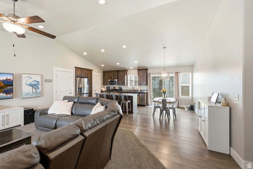 7127 N HOLLOW CREST CIR, Eagle Mountain, UT 84005 — photo 5