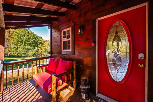 2461 Shady Creek Way, Sevierville, TN 37862