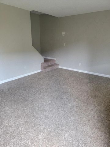 4867 Foxcroft Court, Columbus, OH 43232