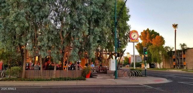 5136 N 31st Place 626, Phoenix, AZ 85016
