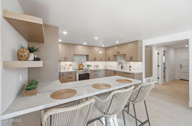 5136 N 31st Place 626, Phoenix, AZ 85016