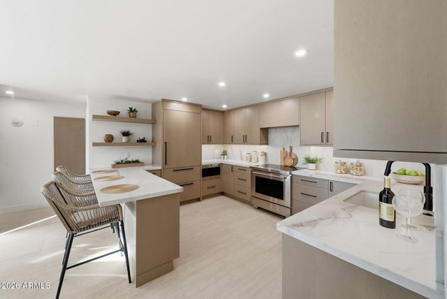 5136 N 31st Place 626, Phoenix, AZ 85016