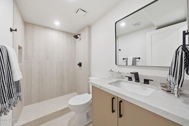 5136 N 31st Place 626, Phoenix, AZ 85016