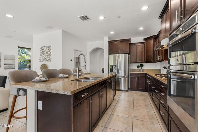 28649 Stonegate Court, Valencia, CA 91354
