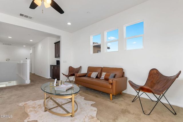 28649 Stonegate Court, Valencia, CA 91354