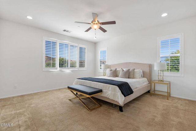 28649 Stonegate Court, Valencia, CA 91354