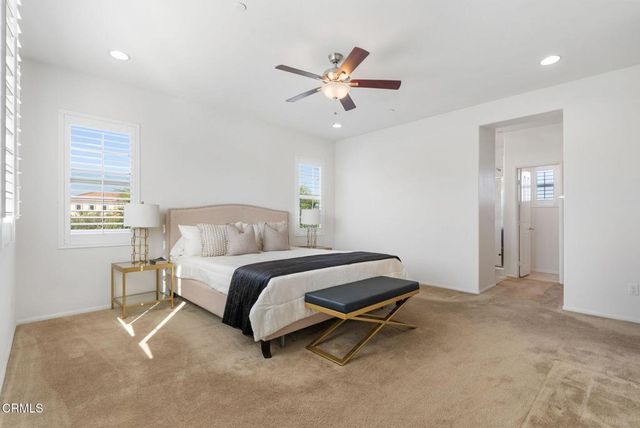 28649 Stonegate Court, Valencia, CA 91354