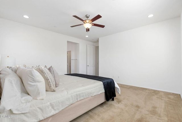 28649 Stonegate Court, Valencia, CA 91354