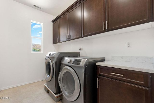 28649 Stonegate Court, Valencia, CA 91354