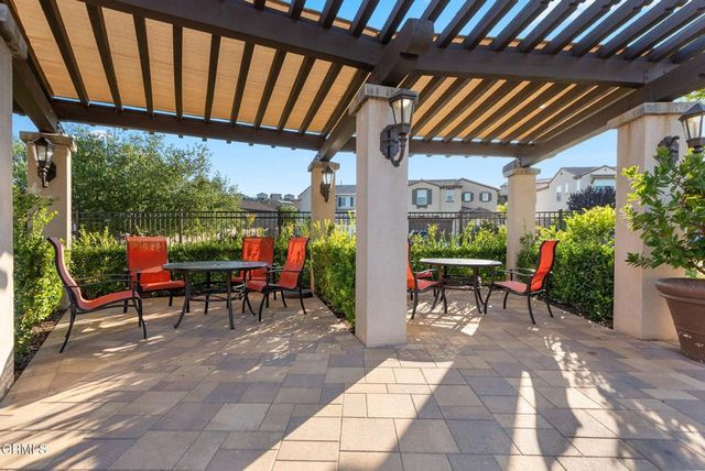 28649 Stonegate Court, Valencia, CA 91354