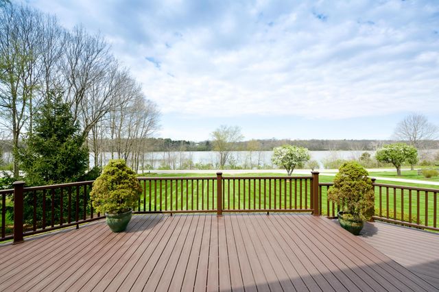7263 Riverside Drive, Powell, OH 43065