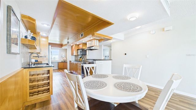 2539 GARY CIRCLE 602, Dunedin, FL 34698