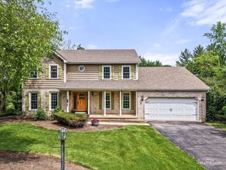 40W880 S Bridle Creek Drive, St. Charles, IL 60175