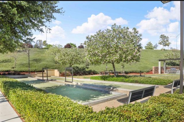 520 Sandalwood Drive, Livermore, CA 94551