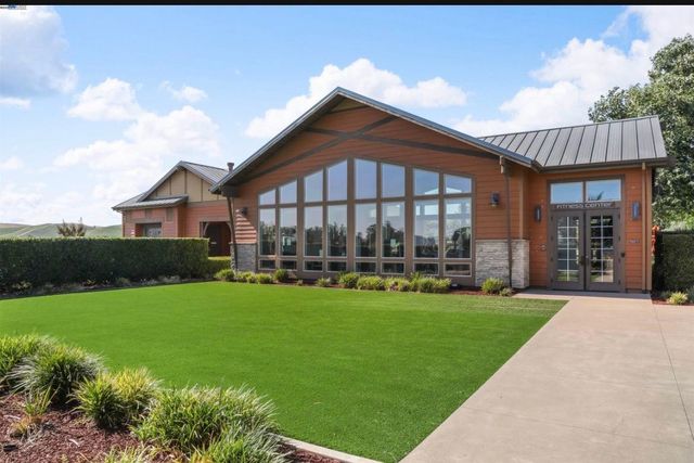 520 Sandalwood Drive, Livermore, CA 94551