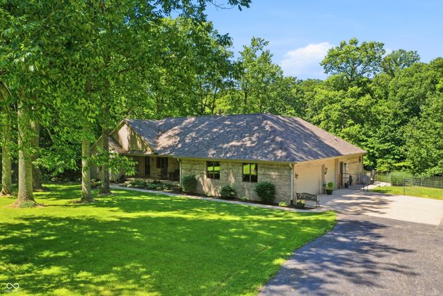 9279 New Harmony Road, Martinsville, IN 46151