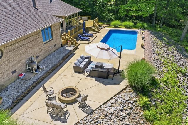9279 New Harmony Road, Martinsville, IN 46151