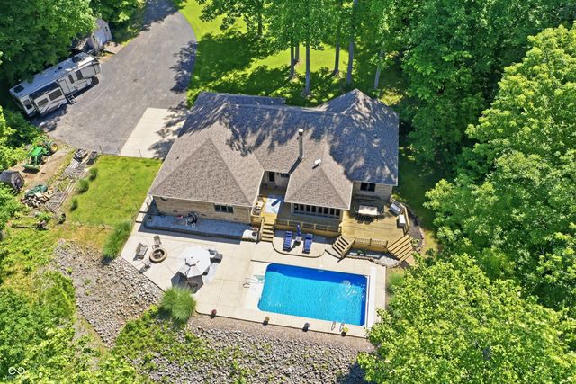 9279 New Harmony Road, Martinsville, IN 46151