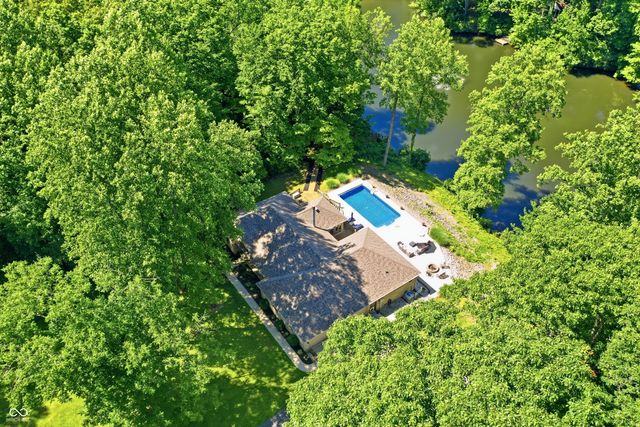 9279 New Harmony Road, Martinsville, IN 46151