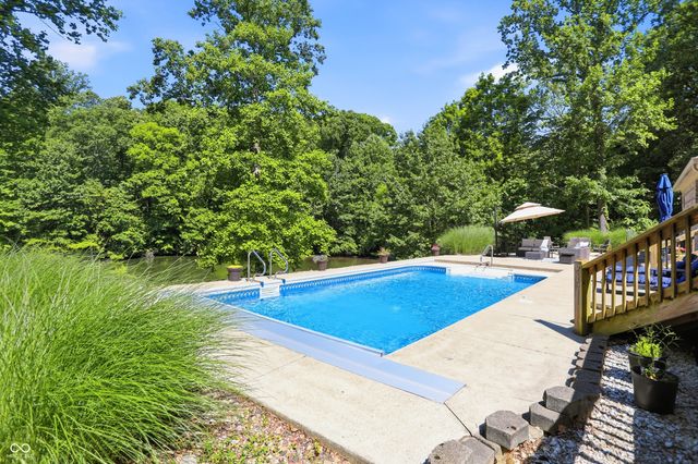9279 New Harmony Road, Martinsville, IN 46151