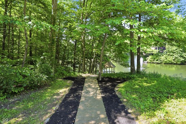 9279 New Harmony Road, Martinsville, IN 46151