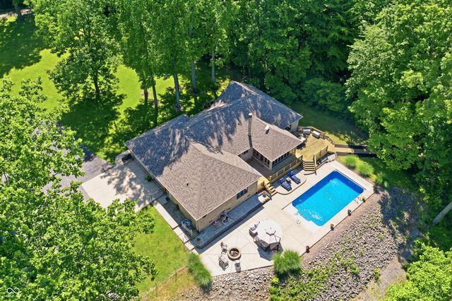 9279 New Harmony Road, Martinsville, IN 46151