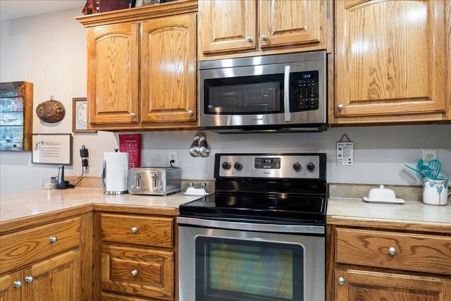 5695 S 182nd Road, Brighton, MO 65617