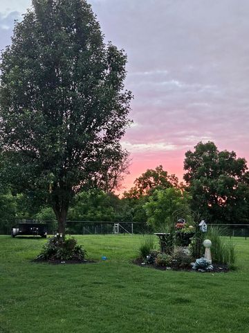 5695 S 182nd Road, Brighton, MO 65617