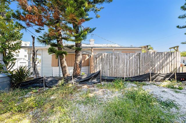 125 95TH AVENUE, Treasure Island, FL 33706