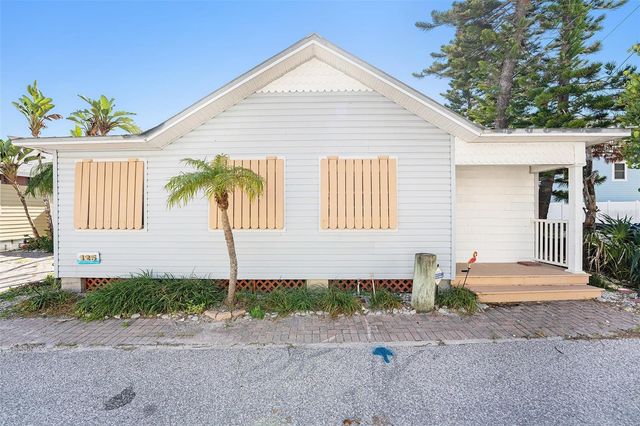 125 95TH AVENUE, Treasure Island, FL 33706