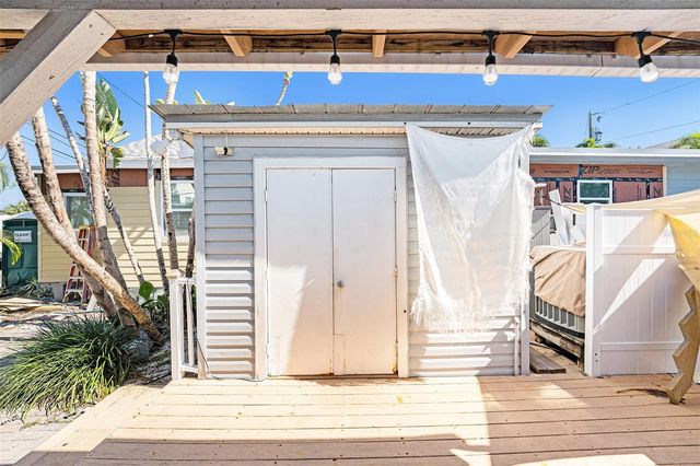 125 95TH AVENUE, Treasure Island, FL 33706