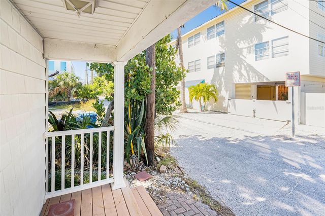 125 95TH AVENUE, Treasure Island, FL 33706