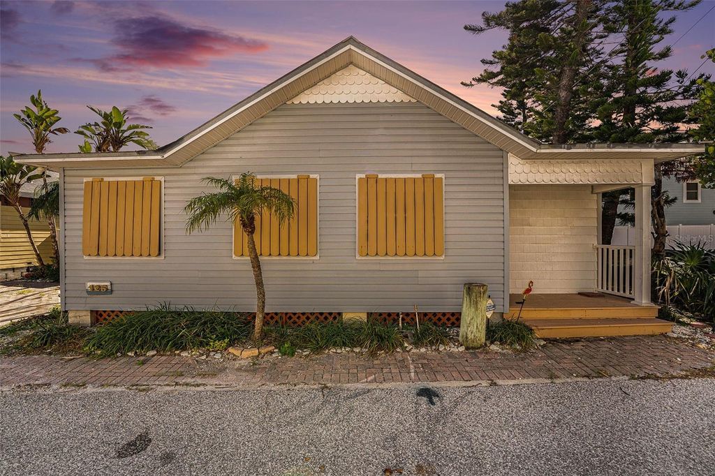 125 95TH AVENUE, Treasure Island, FL 33706