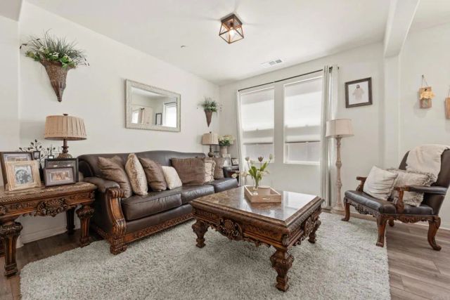 921 Camino Aldea, Chula Vista, CA 91913