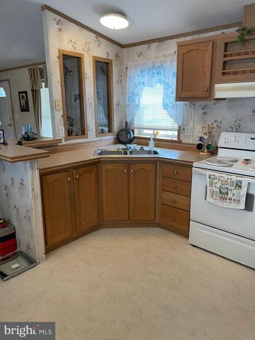 31 JERE RD, Gordonville, PA 17529