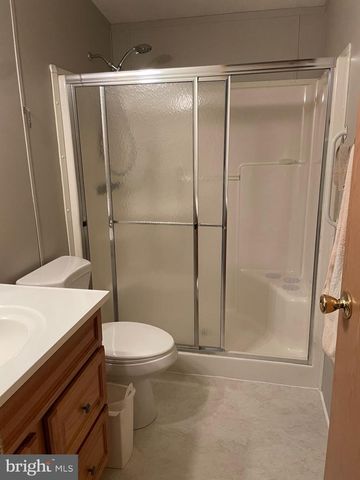 31 JERE RD, Gordonville, PA 17529