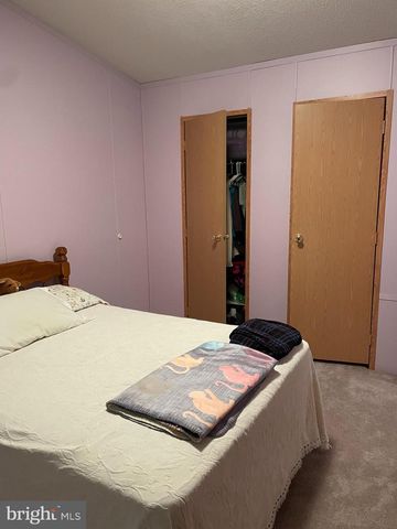 31 JERE RD, Gordonville, PA 17529