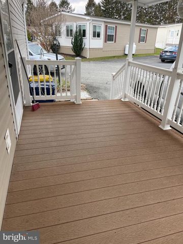 31 JERE RD, Gordonville, PA 17529