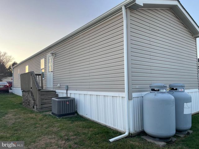 31 JERE RD, Gordonville, PA 17529