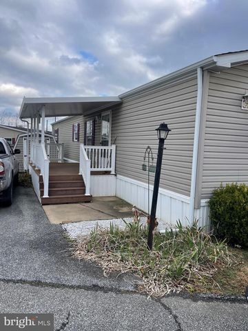 31 JERE RD, Gordonville, PA 17529