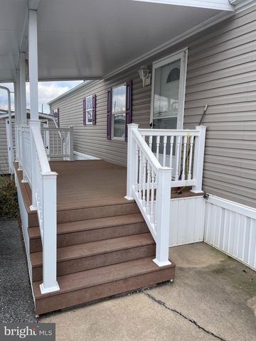 31 JERE RD, Gordonville, PA 17529