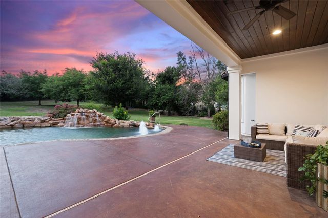 15713 Spillman Ranch LOOP, Austin, TX 78738