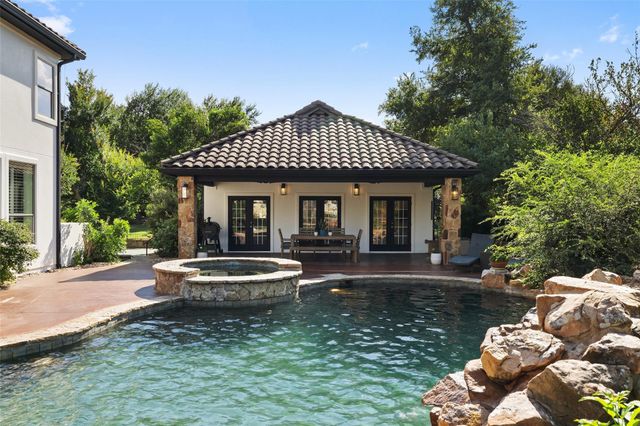 15713 Spillman Ranch LOOP, Austin, TX 78738