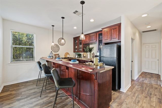 15713 Spillman Ranch LOOP, Austin, TX 78738