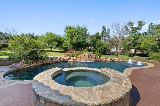 15713 Spillman Ranch LOOP, Austin, TX 78738