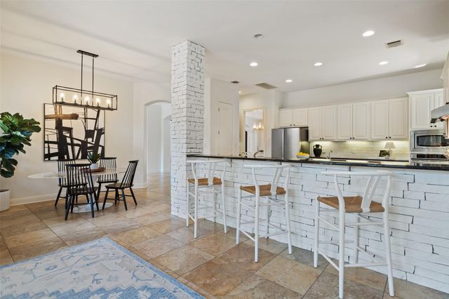 15713 Spillman Ranch LOOP, Austin, TX 78738