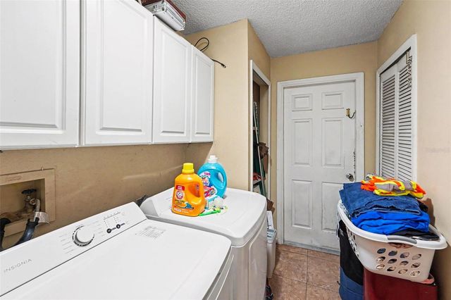 627 CRYSTAL DR, Palm Harbor, FL 34683