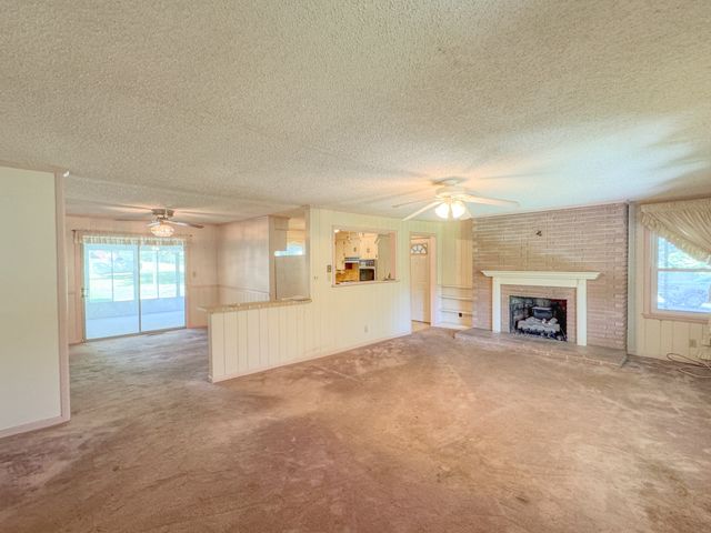 3025 Old Highway 31, E, Westmoreland, TN 37186