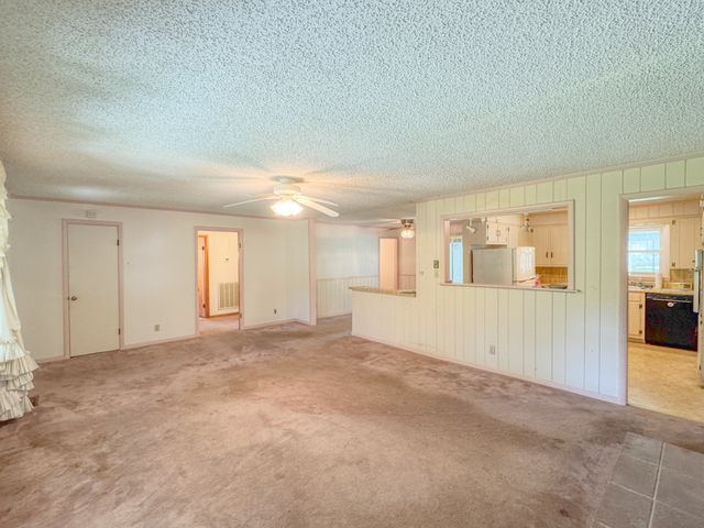 3025 Old Highway 31, E, Westmoreland, TN 37186